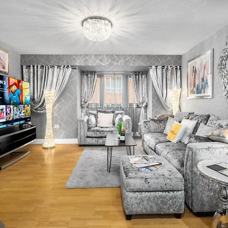 Luxury City Centre Apartment - Parking - Smart Tv - Wifi - Intercom Birmingham Exterior photo